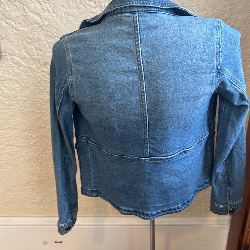 Universal Thread Jean jacket - Picture 3 of 3